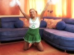 Hemmungsloses Vögeln mit Cheerleaderschlampe