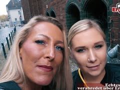 Zwei junge deutsche Lesben haben ein Fickdate